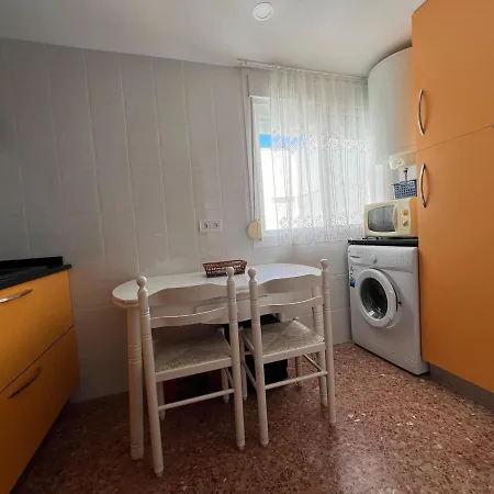 Apartamento Bonito Piso En Primera Linea De Playa Con Ascensor