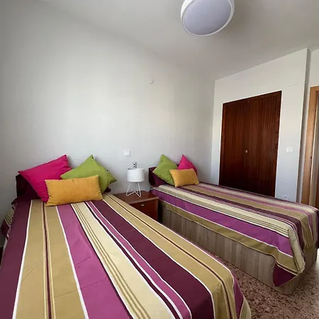 Bonito Piso En Primera Linea De Playa Con Ascensor Apartamento