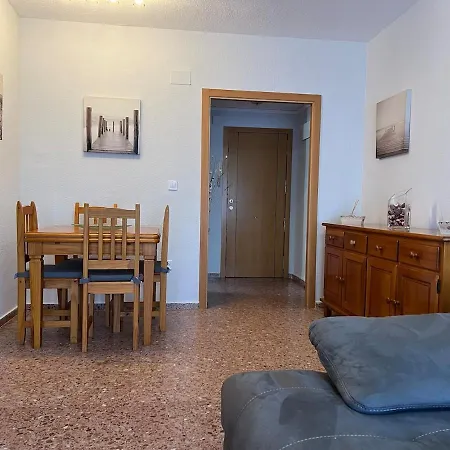 Bonito Piso En Primera Linea De Playa Con Ascensor Apartamento Daimus