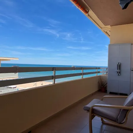 Apartamento Bonito Piso En Primera Linea De Playa Con Ascensor Daimus