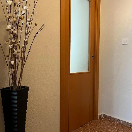 Apartamento Bonito Piso En Primera Linea De Playa Con Ascensor